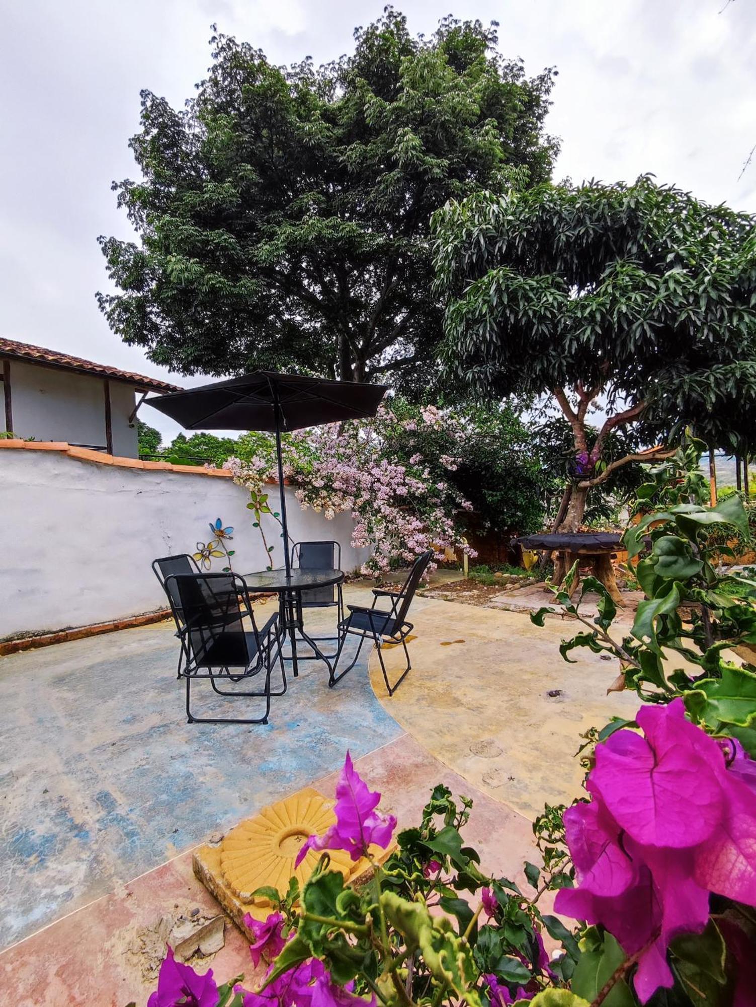 Hotel Florre Blossom Barichara Buitenkant foto